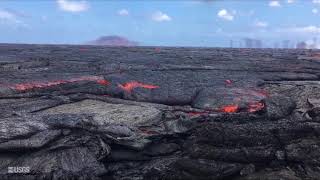 Lava from fissure 8 shows classic pahoehoe behavior [upl. by Ethbin]