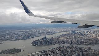 PLANES I Epic LaGuardia Landing Delta Air Lines A321211 [upl. by Aikrehs]