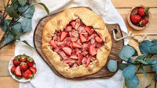 Tarte Rustique Fraise Rhubarbe [upl. by Renaxela564]