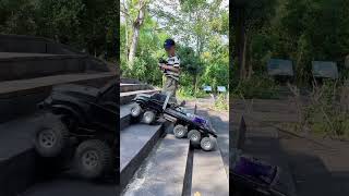 Professional little model friend goes up the stairs 1010 offroad vehicle rc remote control car [upl. by Margaretha689]