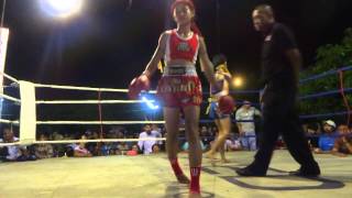 Phetjee Jaa O Meekhun vs Dongeh Lunjaaprayaa  Siracha Nov 18 2014 [upl. by Ozkum534]