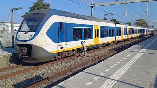 SLT4 2403 en 2434 vertrekt van Station Heerhugowaard treinspotten [upl. by Kaine454]