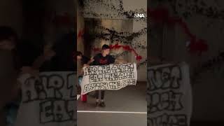 🚨 Activistas ambientales vandalizaron la mansión de Lionel Messi en España [upl. by Lyndel]