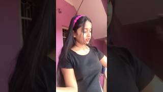 Hatheli pe apne pati ka naam kyu likhwati hyoutubeshorts youtube husbandwifecomdey patipatni [upl. by Tidwell803]