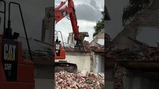 Gemeinde Ostrhauderfehn reißt Gebäude ab ostfriesland ostrhauderfehn abriss gebäude [upl. by Ewold]