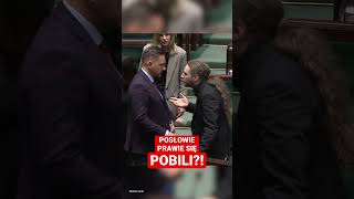 Gorąco w Sejmie Marszałek Witek musiała ich ROZDZIELIĆ fakt polityka sejm awantura sośnierz [upl. by Akima]