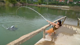 Girl Fishing  Beautiful Girl Fishing Big At Great Place [upl. by Ro864]