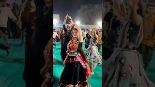 ગુજરાતી ગરબા navratri spacial short videotrending dance gujratigarbadance gujratigarba 2024 [upl. by Reld519]