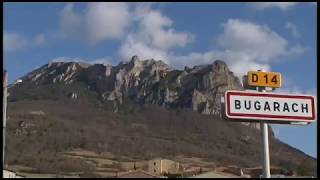 Insolite  Bugarach le village qui se prépare à la fin du monde [upl. by Catharina]