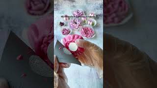 Marshmallow Eustoma • Zefir flower from online course Marshmallow Flowers 101 [upl. by Yffat]