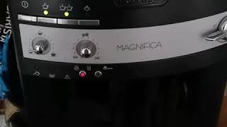 Cum se face decalcifiere espressor Delonghi magnifica [upl. by Celin]