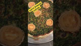 TARTE ÉPINARD CHÈVRE 1 pâte feuilleté 1kg dépinard 1 sauce béchamel 1 bûche de chèvre [upl. by Dunston]