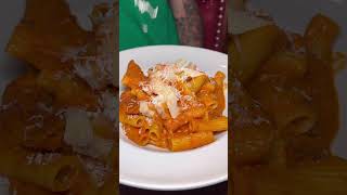 RIGATONI ALLA VODKA 🍝 [upl. by Lobel]