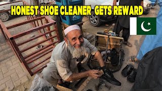 Honest Shoe Cleaner Gets Reward in Rawalpindi 🇵🇰 [upl. by Eitsyrc123]