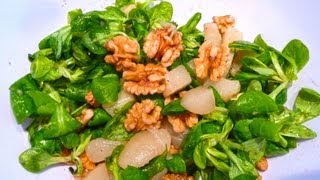 Walnuss Salat mit Birne Rezept mit Bratkartoffeln  einfach Kochen [upl. by Mars]