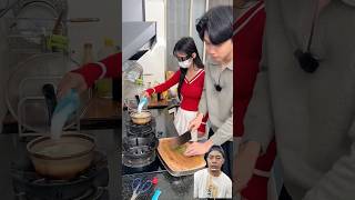 Kakak cantik masak ⁉️ funny shorts comedic XiaKeHongChen [upl. by Enyallij54]