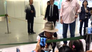 Johnny Depp  Narita airport 20130716 [upl. by Fadil]