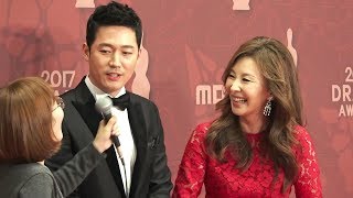 장혁 ＆이미숙 2017 MBC연기대상 Drama Awards＜Red carpet＆interview＞돈꽃 quotMoney Flowerquot Jang Hyuk [upl. by Nuahsak]