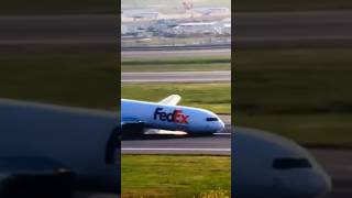 Boeing cargo plane lands without front landing gear 767 [upl. by Sidra620]