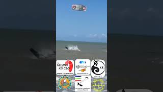 Suelta la barra Los vídeos más espectaculares de deportes acuáticos extremos kiteboarding [upl. by Enitsud]