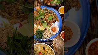 W Pumpui Thai Food 🥢 aromatyczne przyprawy i intensywne smaki otulają i rozgrzewają 🔥 🇹🇭 [upl. by Xuerd942]