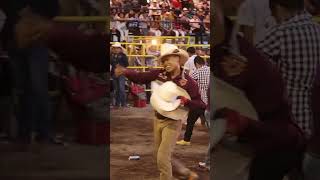 El jaripeo más emocionante te espera con toros bravos y jinetes valientes JaripeoMexicano Toros [upl. by Chenee802]