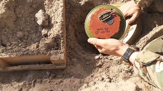 TM62m antitank mine and how to use it soviet [upl. by Letizia]