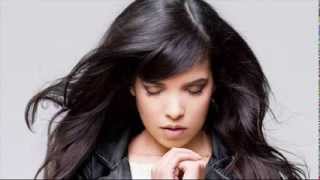 Indila  BKG Qualité CDnew release radio edit [upl. by Tranquada]