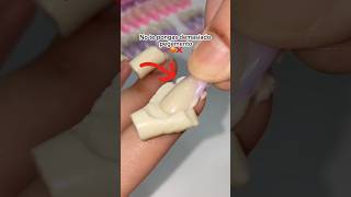 ¿Te embarraste los dedos😳😱 nails naildesign nailhacks naildesignathome shorts nailtrends [upl. by Yreffej]