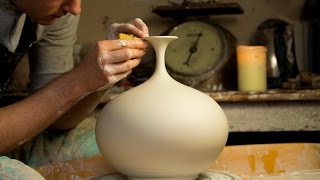 Throwing a Round Bellied Vase with Flared Top  Matt Horne Pottery [upl. by Tj]