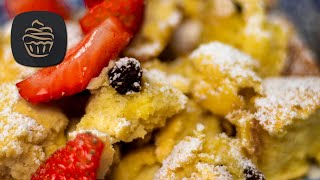 Kaiserschmarrn mit Erdbeeren aus dem Backofen  Lecker amp Fluffig [upl. by Ferri]