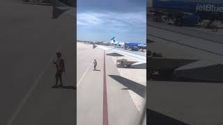 JetBlue A320 PushbackSafety Demo West Palm Beach [upl. by Bethel]