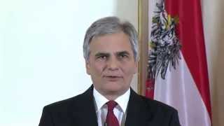 Faymann und Spindi im Kasperltheater [upl. by Zerdna]