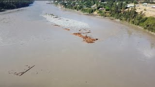 Debris floating down the Fraser River in Lillooet at the Old Bridge [upl. by Shane620]