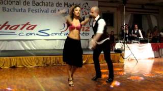 ATACA y LA ALEMANA Show Baby Baby en Bachata con Sentimiento 2012 [upl. by Inahteb792]