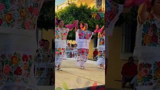 Jaranas Yucatecas por el Ballet Folklórico Okot Yum Kin de Dzidzantún [upl. by Notsuj371]