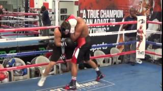 ☻JLeon Love sparring inside the Mayweather Boxing Club ☻ [upl. by Anurb253]