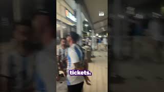 Gastón Diaz had a ticket to enter the Final between Argentina and Colombia but he was left outside [upl. by Atiuqat362]