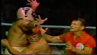 Rare match Mil Mascaras vs El Canek NWA Hollywood [upl. by Nidla242]