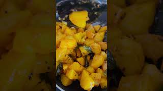 Best roasted potatoes in pan  seasoning potato  seasoned potatoes food usa potatoes potatoreci [upl. by Apostles]