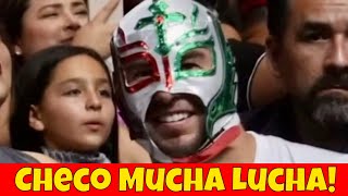 Checo Pérez se pone mascara de luchador para ir a fiestas de octubre en Guadalajara y evadir fans [upl. by Anitsrik]