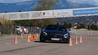 MercedesAMG GT C Roadster 2017  Maniobra de esquiva moose test y eslalon  km77com [upl. by Ettenal781]