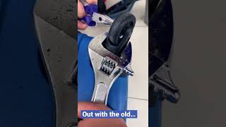 How to replace luggage wheels in 60 seconds [upl. by Labotsirc]