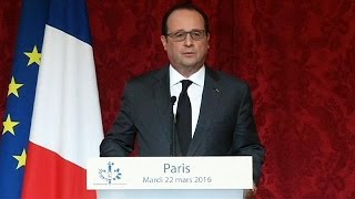 Hollande quotEl terrorismo es un problema global que necesita una respuesta globalquot [upl. by Entsirhc]