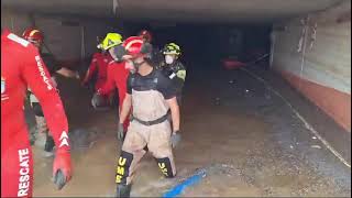 Intervención de bomberos de la Diputación de Salamanca en el Centro Comercial Bonaire de Valencia [upl. by Constance291]