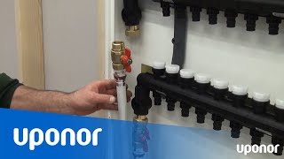 Installation uppfyllning och avluftning av Uponor Pro 1 QampE golvvärmefördelare i fördelarskåp [upl. by Ahsian]