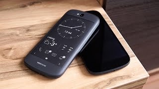 Machen ZWEI Displays an EINEM Smartphone Sinn YotaPhone 2 REVIEW  felixba [upl. by Orva344]