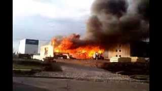 First building that went up in flames Waterloo IA Apartment building Fire [upl. by Yatnahs]