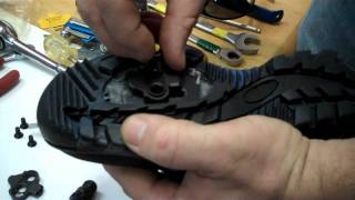 SPD Shimano Clipless Pedals  HowTo Guide  BikemanforU [upl. by Broderick]