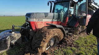 Chwila nieuwagi Wyciąganie ciężarówki z rowu i wielkiego opryskiwacza z pola Horsch Leeb 12 TD [upl. by Ferino784]